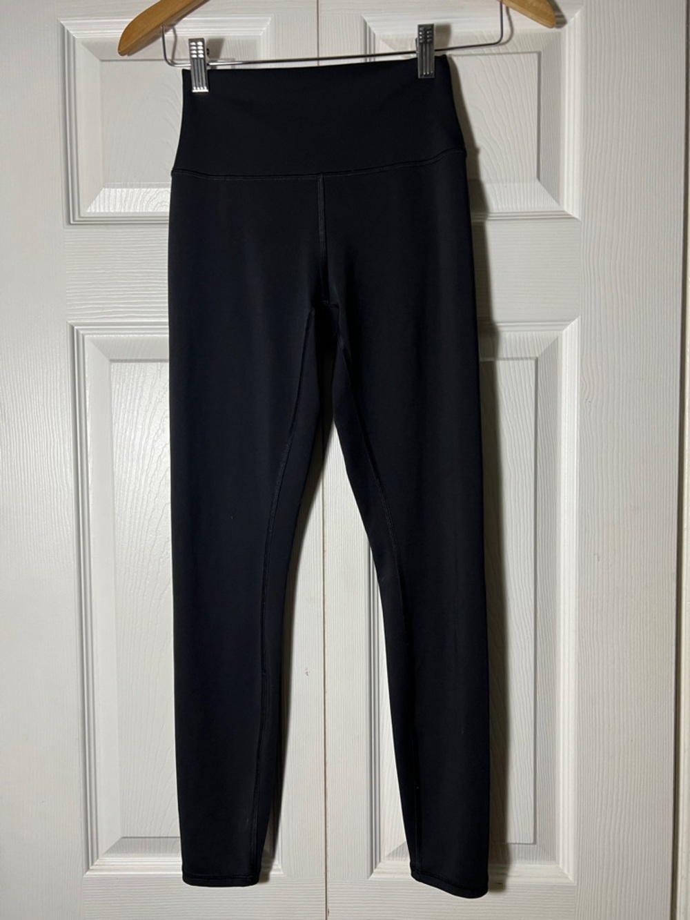Alo Yoga Black HighWaisted Legging Women’s Small - Picture 2 of 6